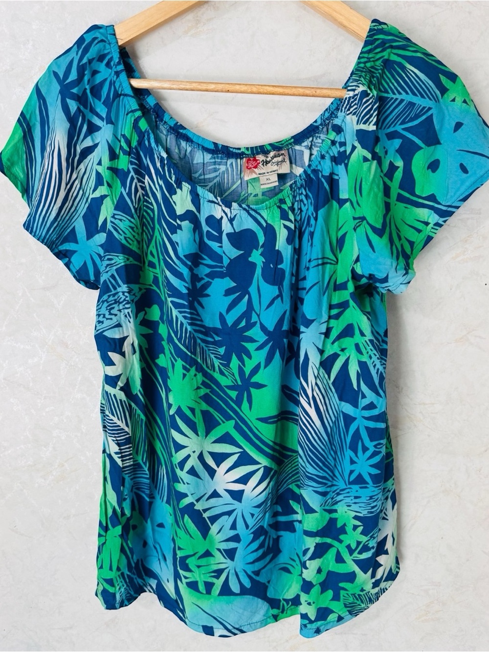 HILO HATTIE Blouse Shirt Hawaiian Floral Print Vintage Women’s Size XL